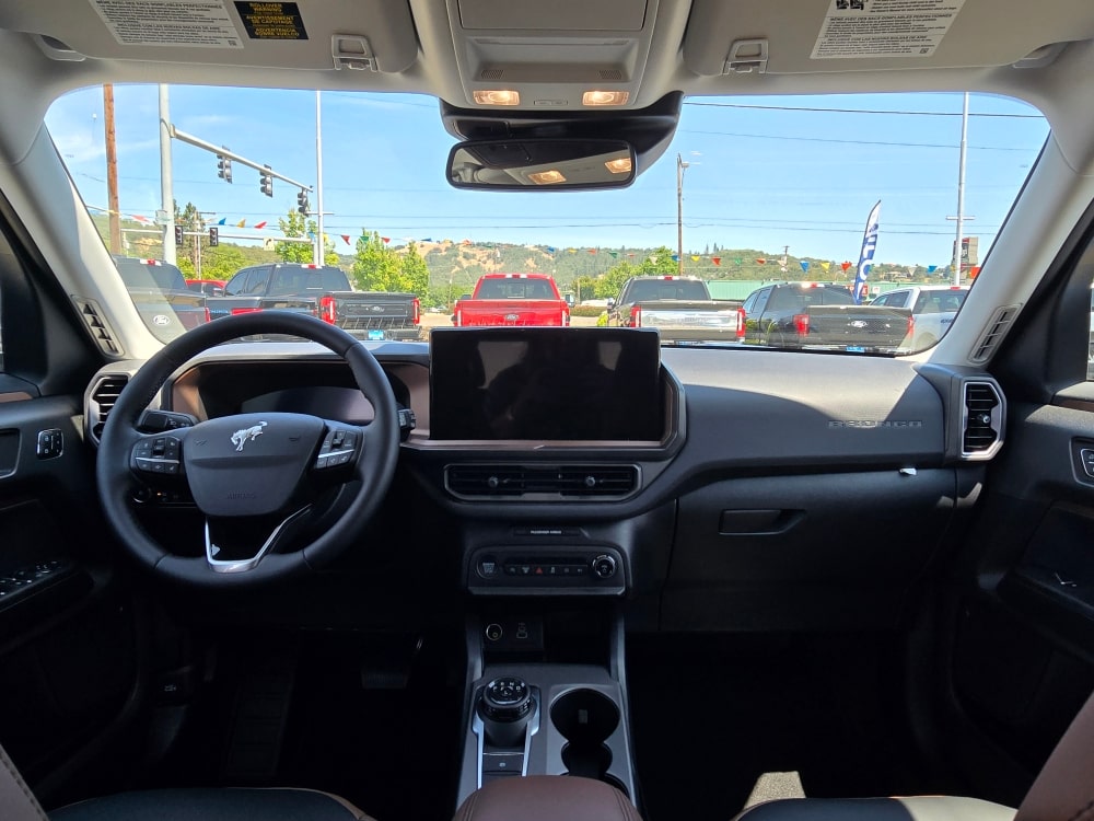 Thumbnail: 2025 Ford Bronco Sport - 7