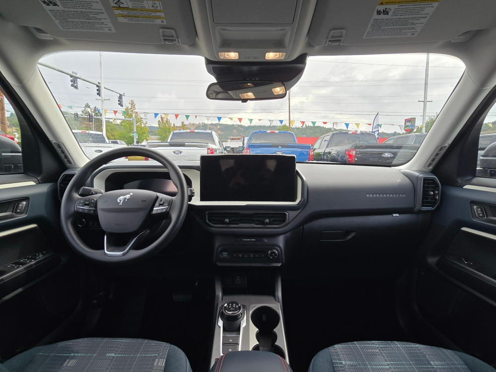 Thumbnail: 2025 Ford Bronco Sport - 11