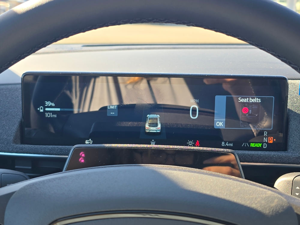 Thumbnail: 2025 Ford Mustang Mach-E - 21