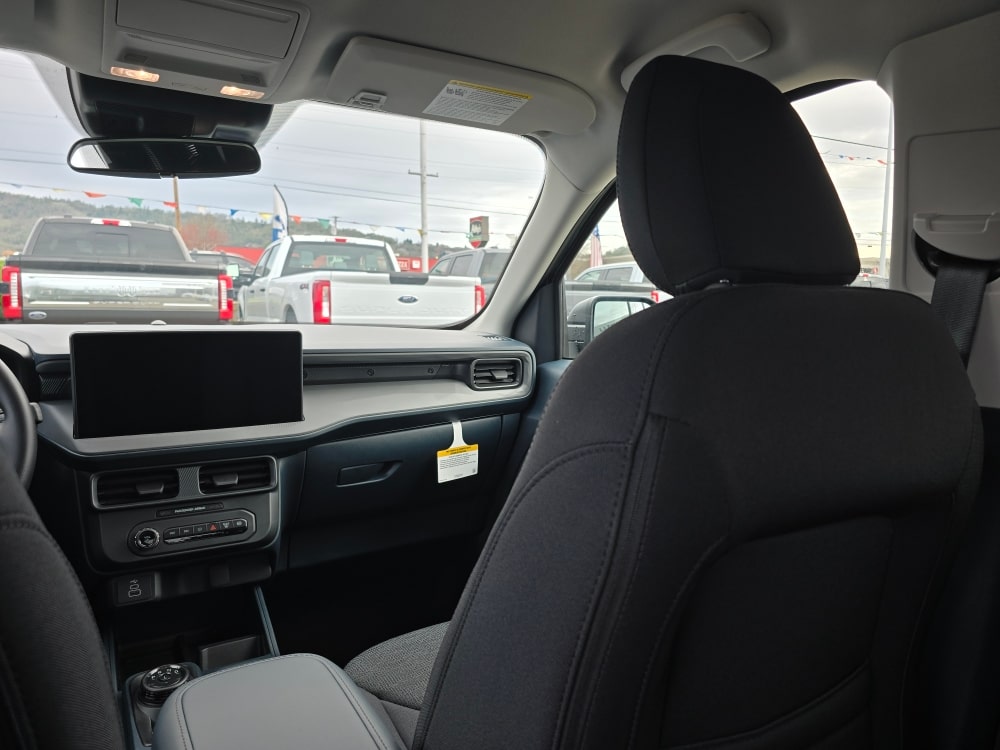 Thumbnail: 2025 Ford Maverick - 9