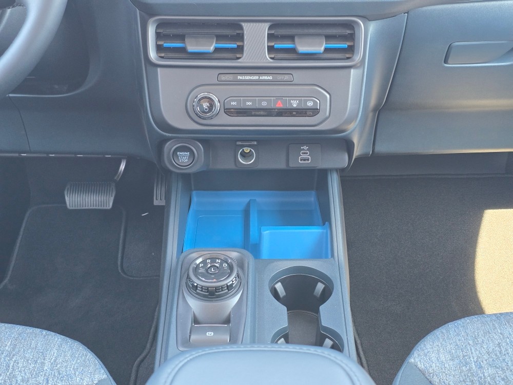 Thumbnail: 2025 Ford Maverick - 13