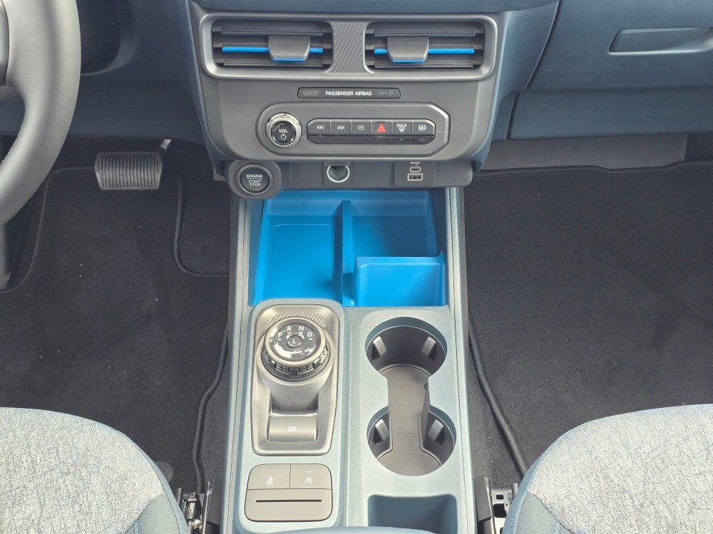 Thumbnail: 2025 Ford Maverick - 13