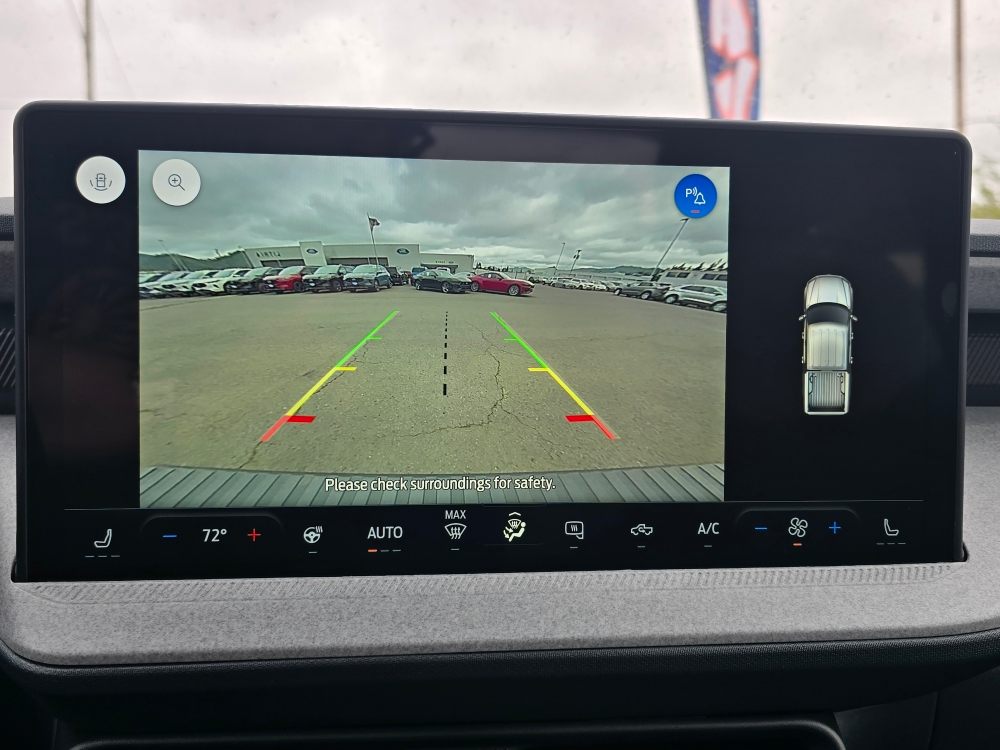 Thumbnail: 2025 Ford Maverick - 22