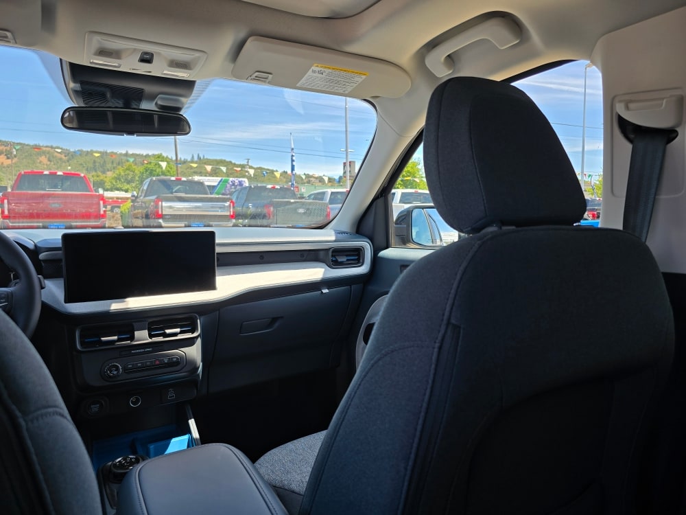 Thumbnail: 2025 Ford Maverick - 9