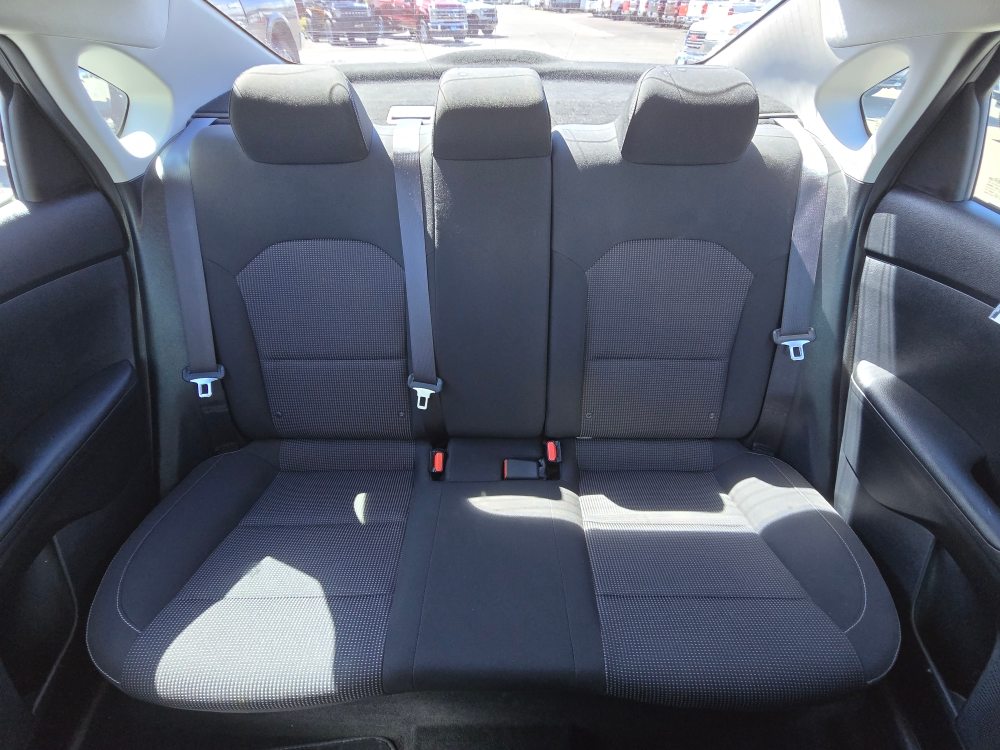 Thumbnail: 2019 Kia Forte - 19