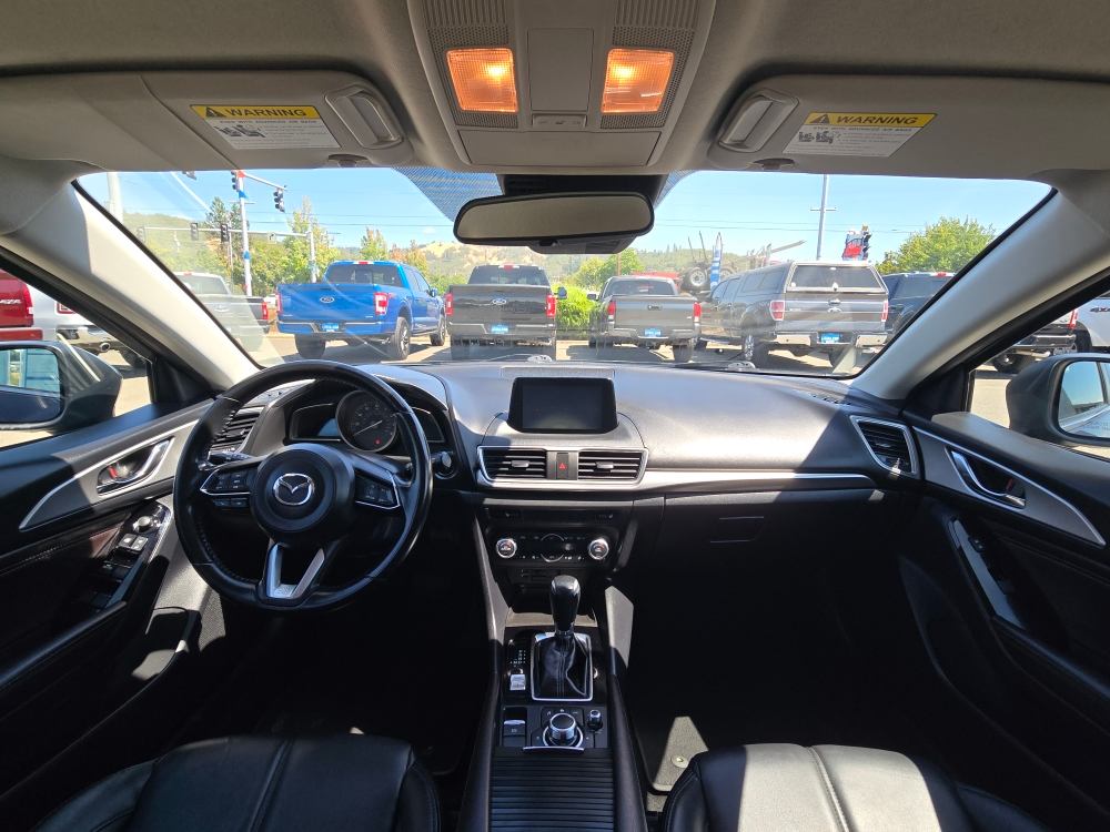 Thumbnail: 2018 Mazda Mazda3 - 12