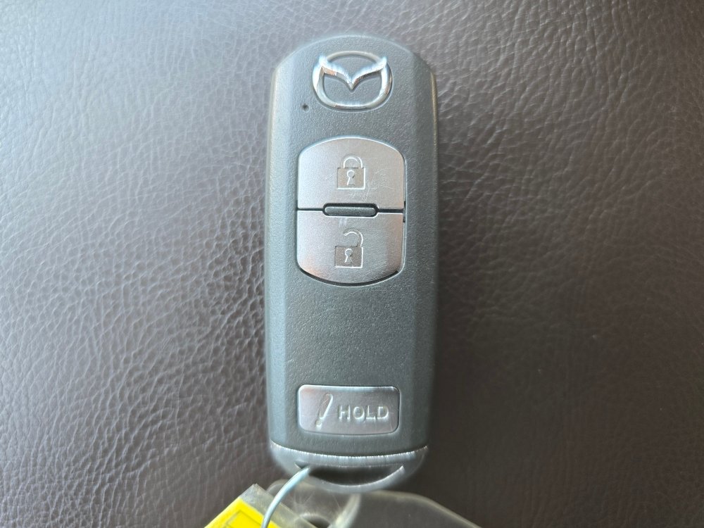 Thumbnail: 2018 Mazda Mazda3 - 16