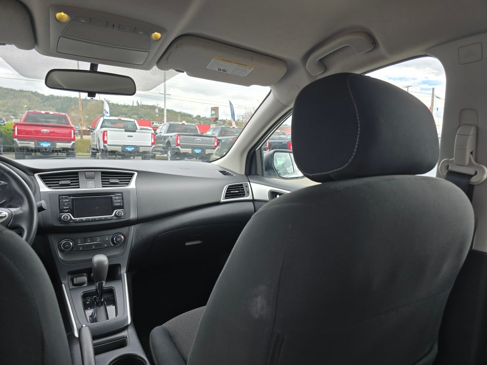 Thumbnail: 2018 Nissan Sentra - 10