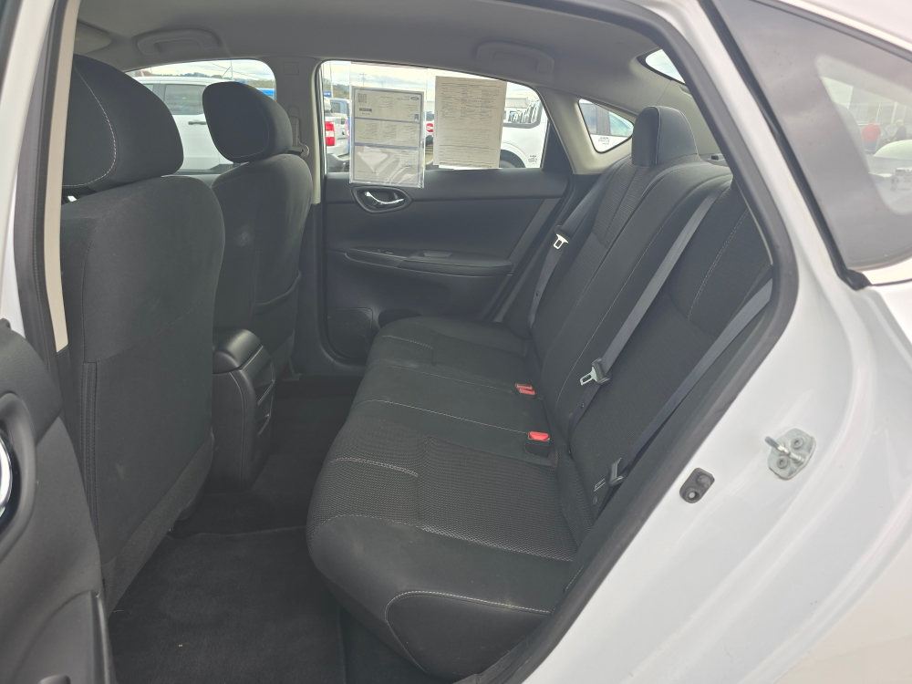 Thumbnail: 2018 Nissan Sentra - 9