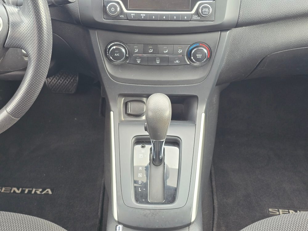 Thumbnail: 2018 Nissan Sentra - 13