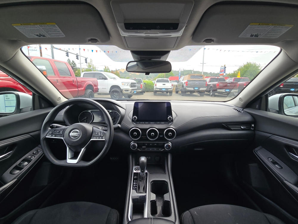 Thumbnail: 2023 Nissan Sentra - 11