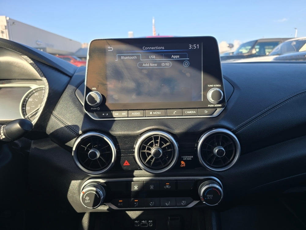 Thumbnail: 2022 Nissan Sentra - 11