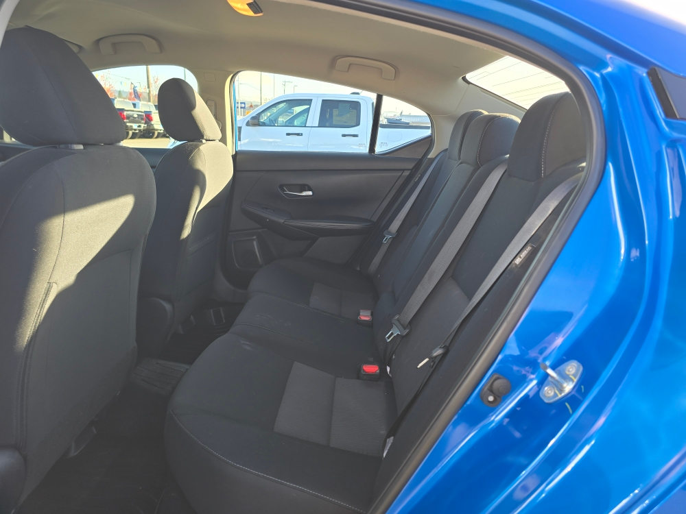 Thumbnail: 2022 Nissan Sentra - 10