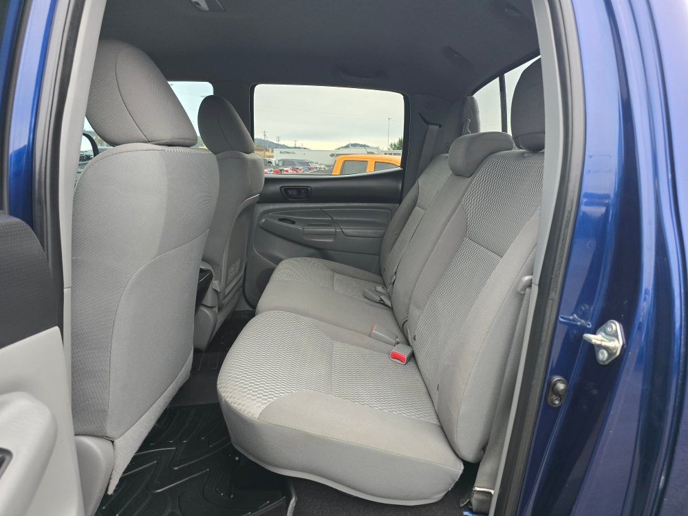 Thumbnail: 2014 Toyota Tacoma - 10