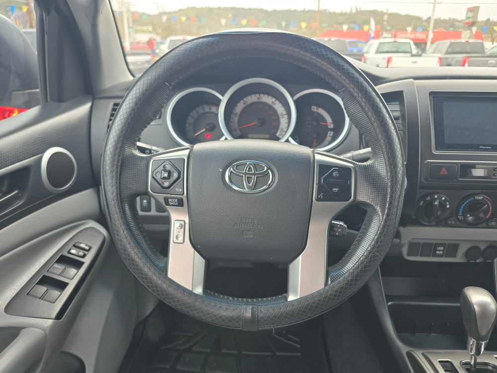 Thumbnail: 2014 Toyota Tacoma - 7