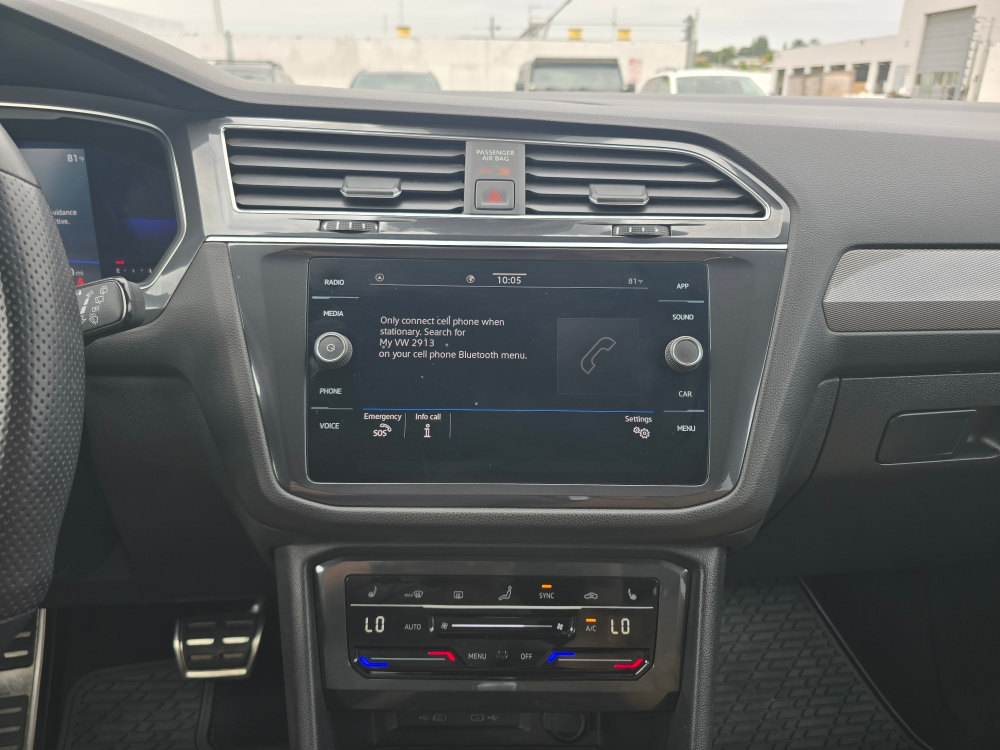 Thumbnail: 2022 Volkswagen Tiguan - 12