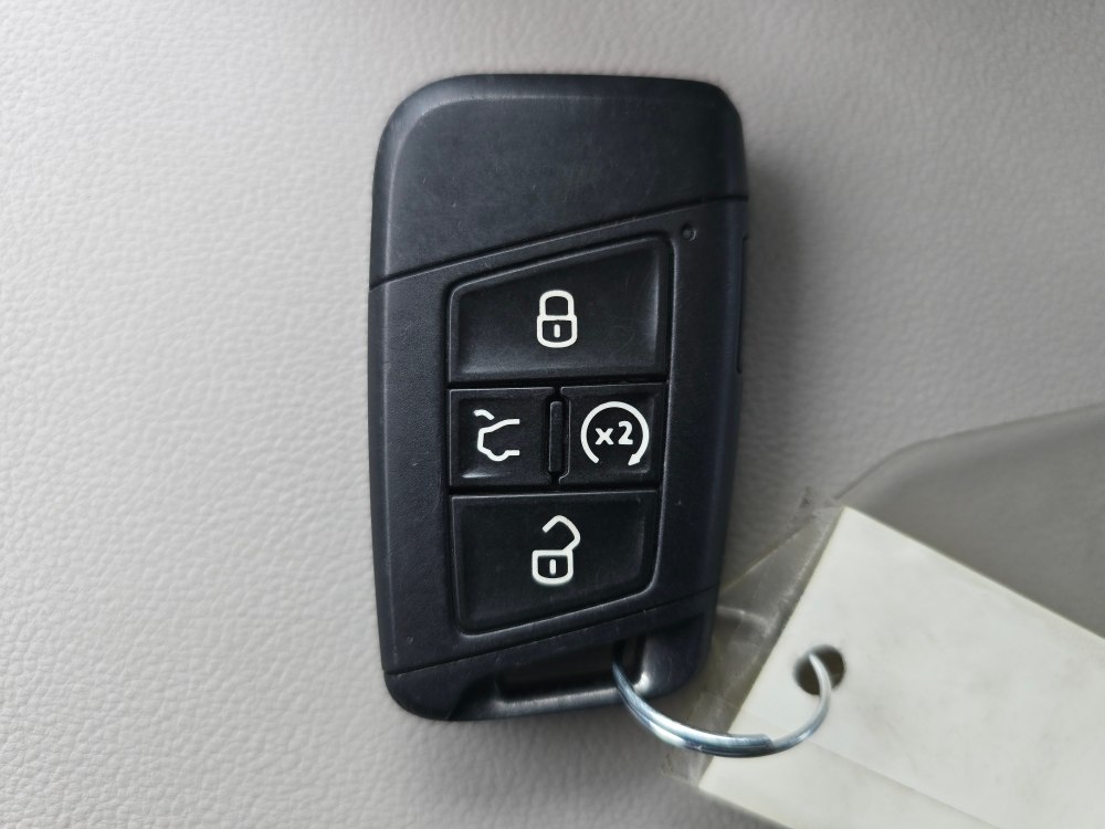 Thumbnail: 2023 Volkswagen Jetta - 21