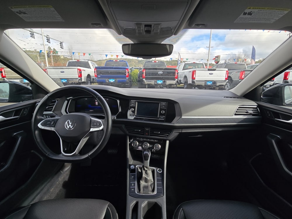 Thumbnail: 2024 Volkswagen Jetta - 11