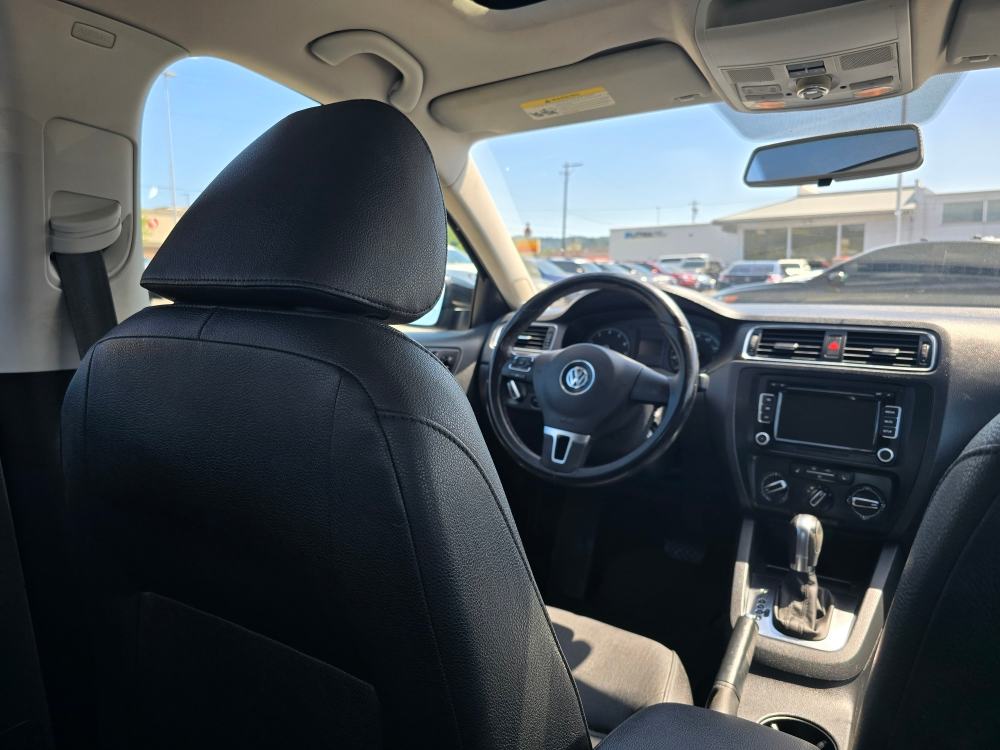 2011 Volkswagen Jetta SE 2