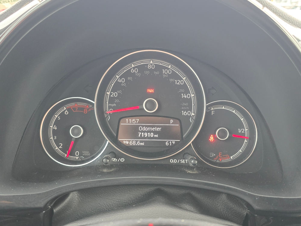 Thumbnail: 2017 Volkswagen Beetle - 13