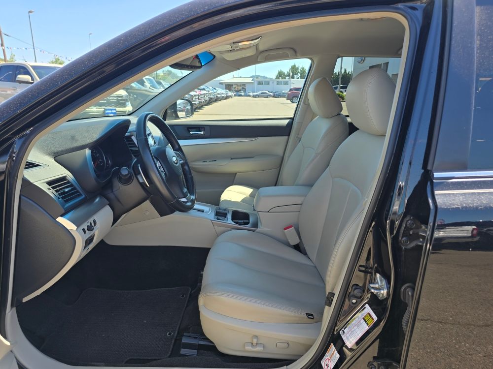 Thumbnail: 2013 Subaru Outback - 9