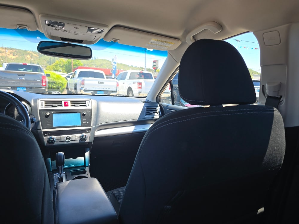 Thumbnail: 2015 Subaru Outback - 18