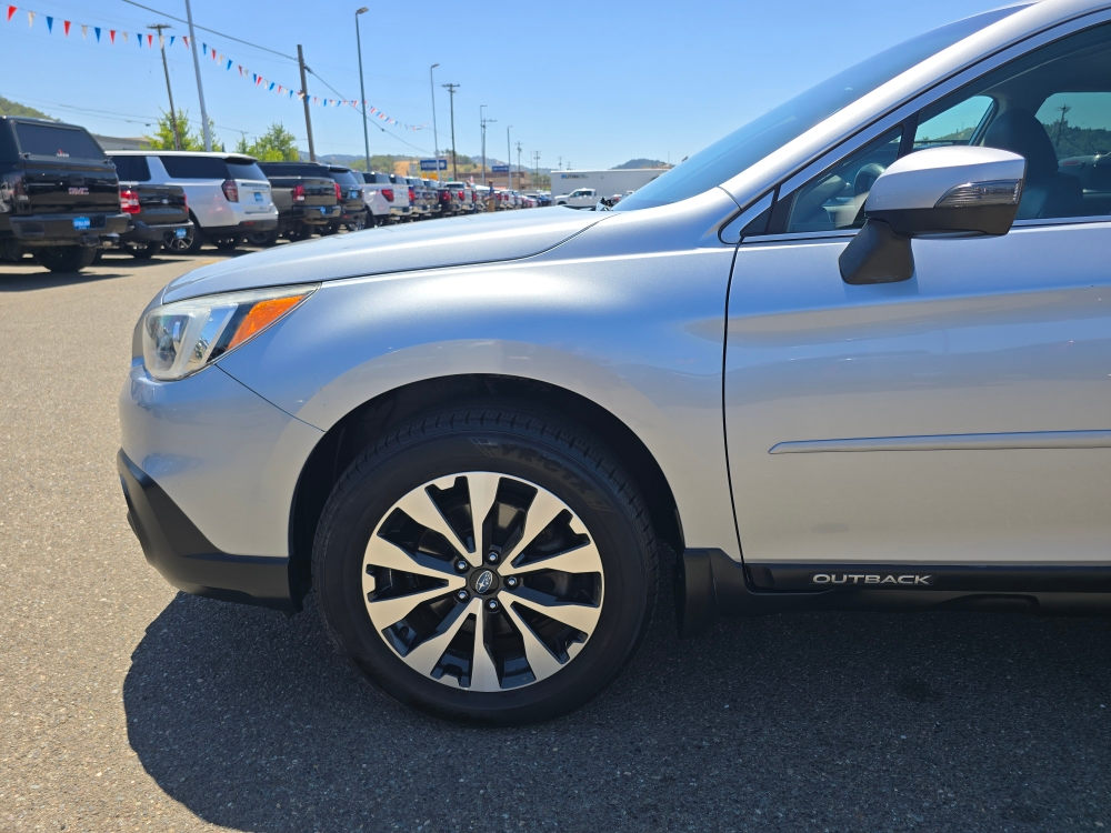 Thumbnail: 2017 Subaru Outback - 7