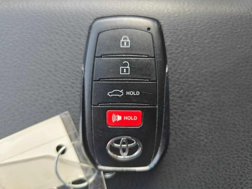 Thumbnail: 2025 Toyota Camry - 15
