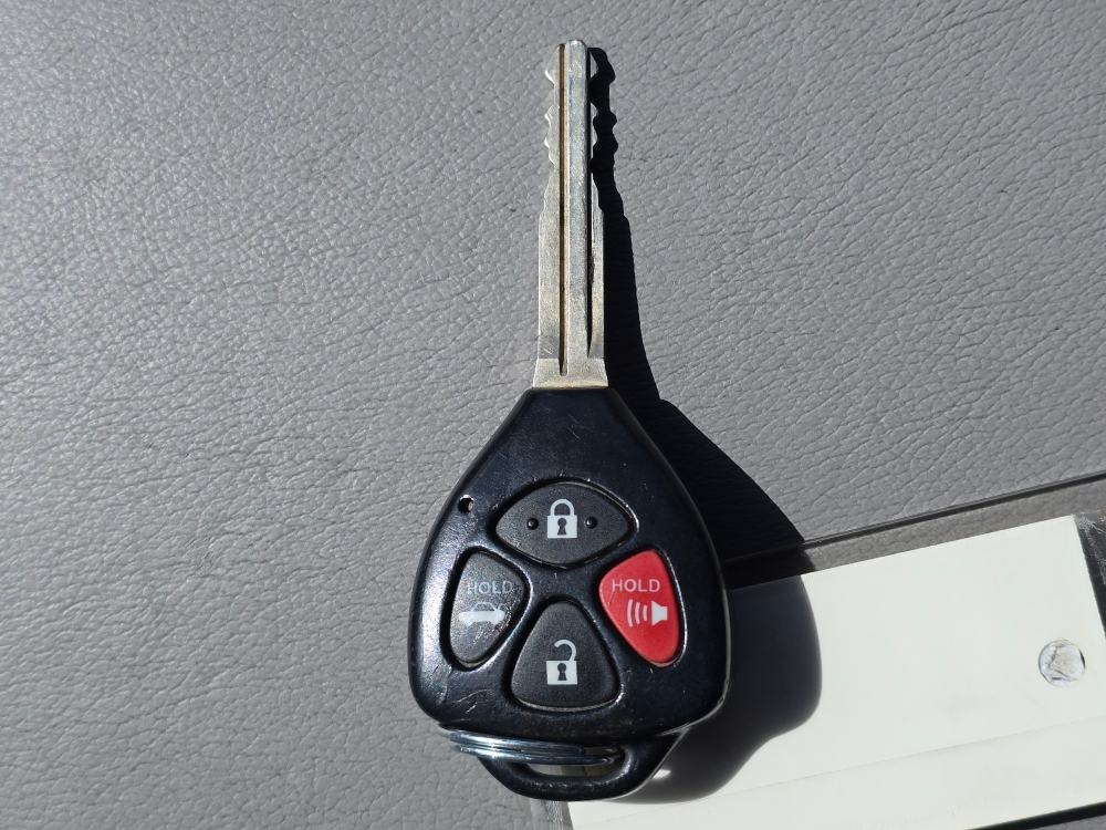 Thumbnail: 2011 Toyota Camry - 16