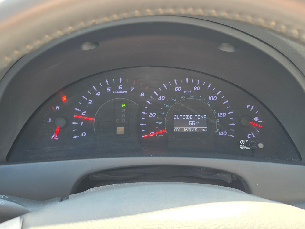 Thumbnail: 2011 Toyota Camry - 15