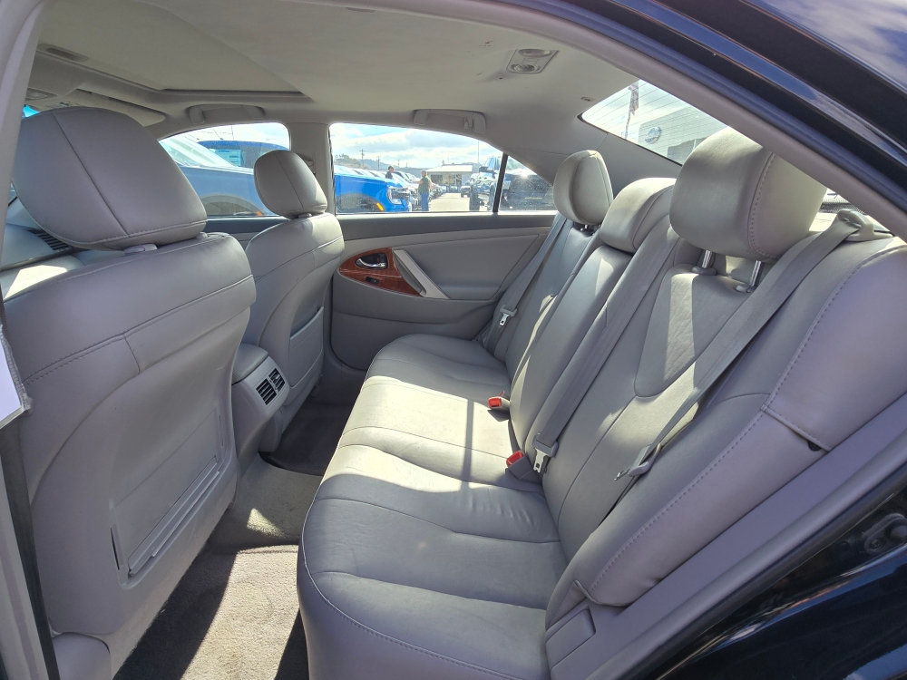 Thumbnail: 2011 Toyota Camry - 10