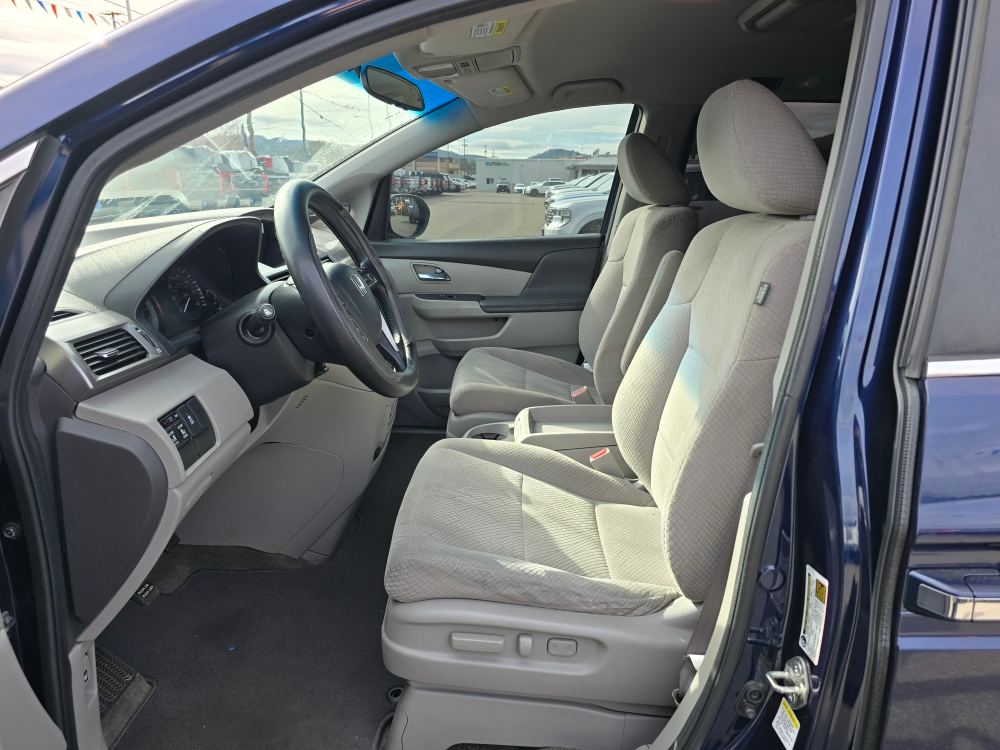 Thumbnail: 2016 Honda Odyssey - 8