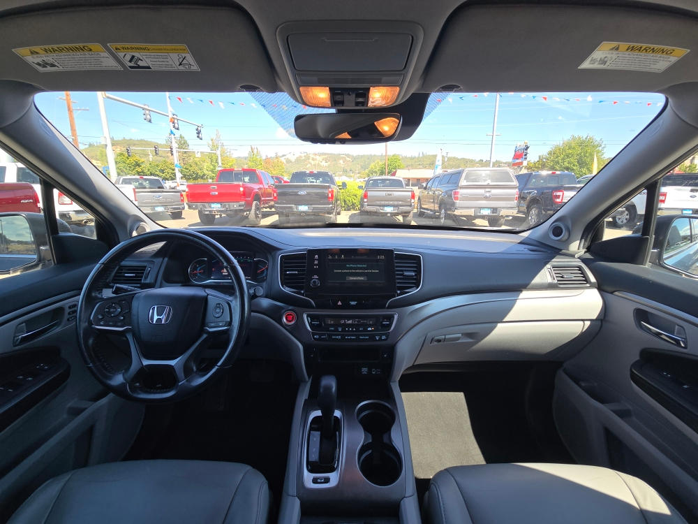 Thumbnail: 2020 Honda Pilot - 10