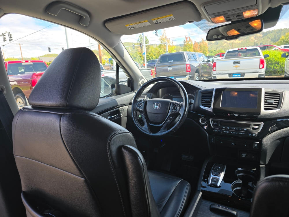 Thumbnail: 2018 Honda Pilot - 2