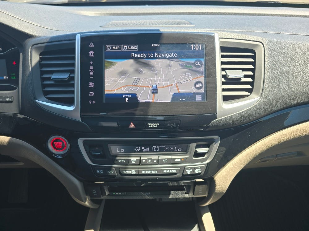 Thumbnail: 2018 Honda Pilot - 13