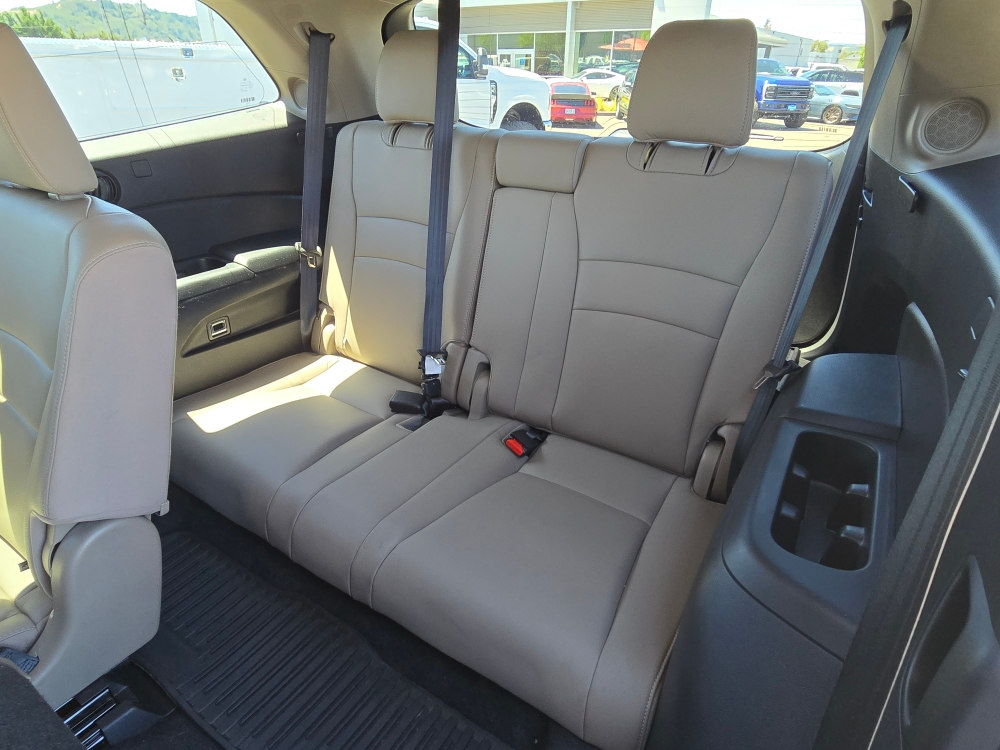 Thumbnail: 2018 Honda Pilot - 21