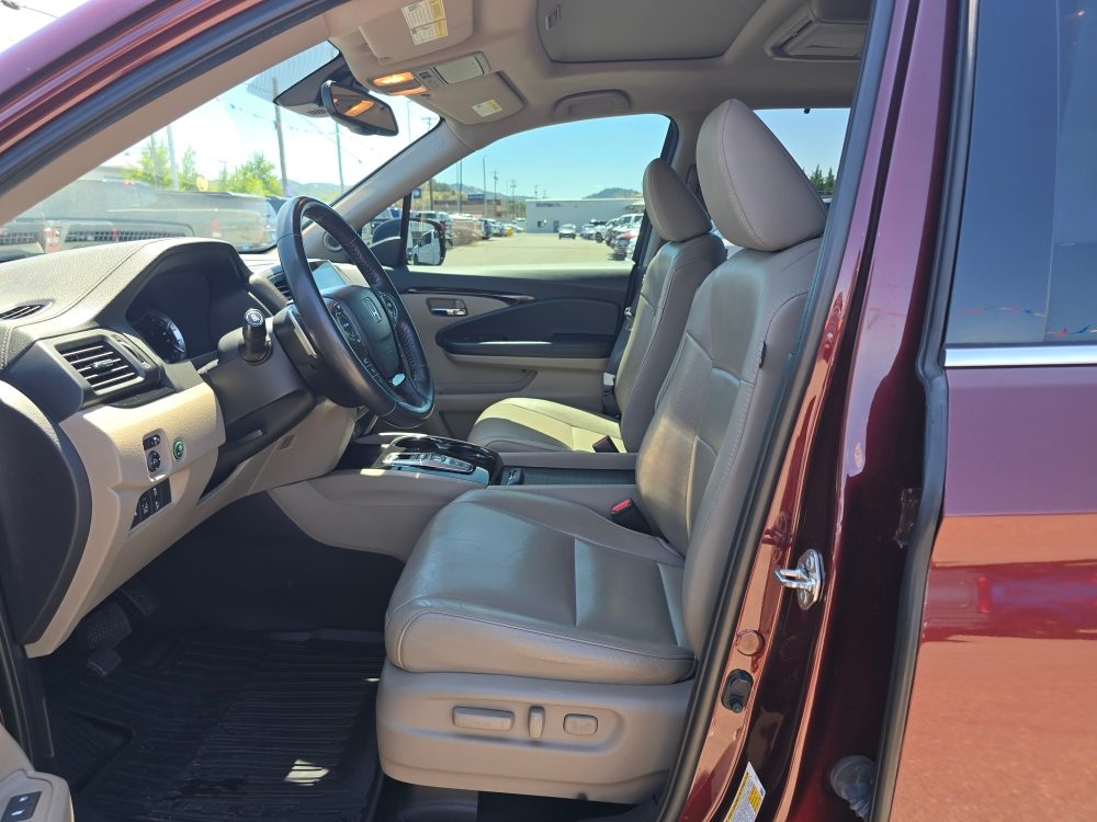 Thumbnail: 2018 Honda Pilot - 9