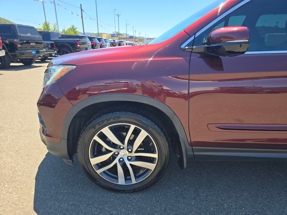 Thumbnail: 2018 Honda Pilot - 7