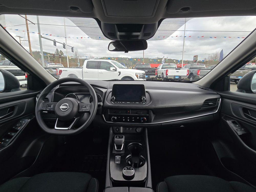 Thumbnail: 2024 Nissan Rogue - 11