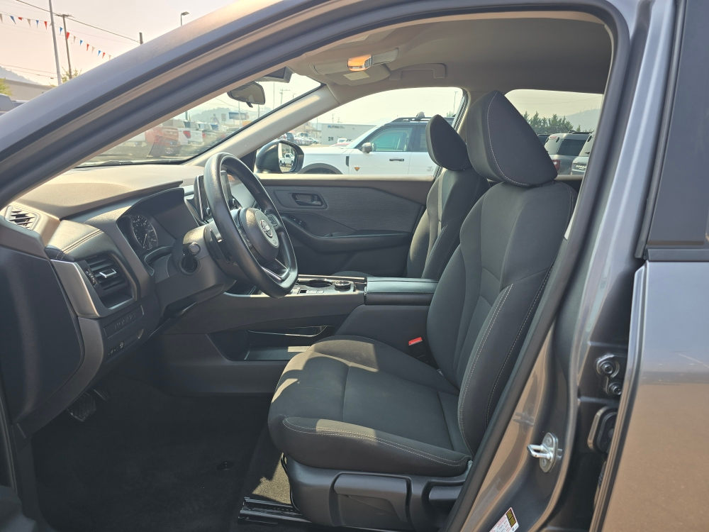 Thumbnail: 2023 Nissan Rogue - 8