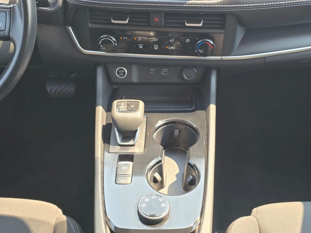 Thumbnail: 2023 Nissan Rogue - 13