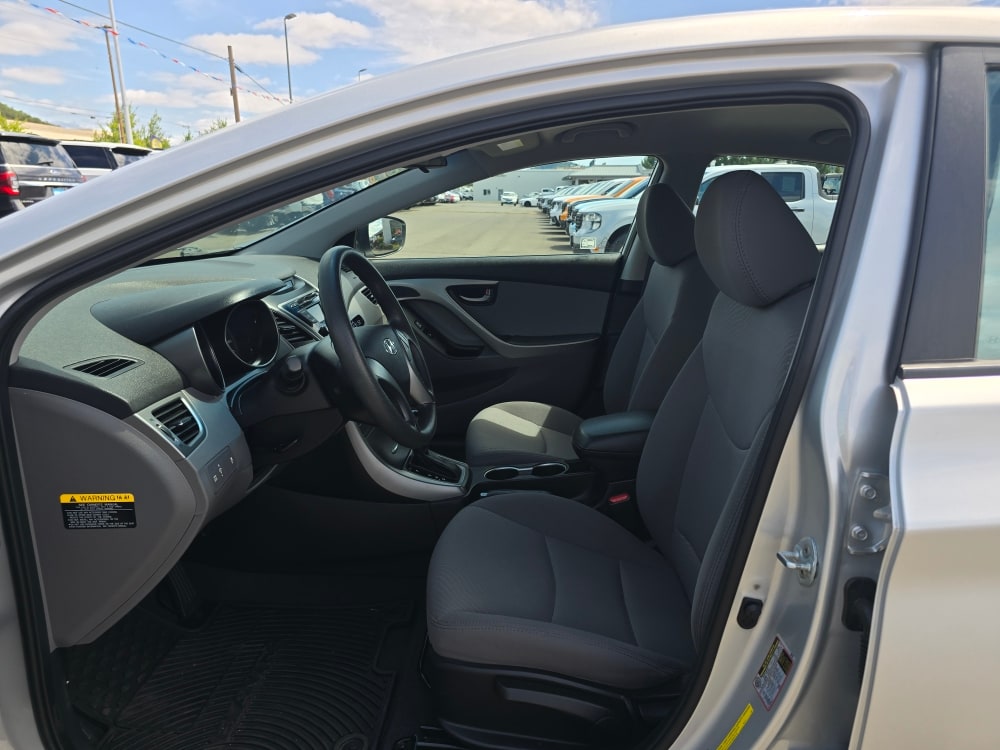 Thumbnail: 2015 Hyundai Elantra - 8