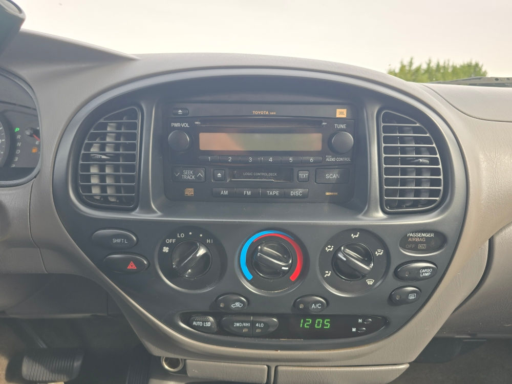 Thumbnail: 2006 Toyota Tundra - 12