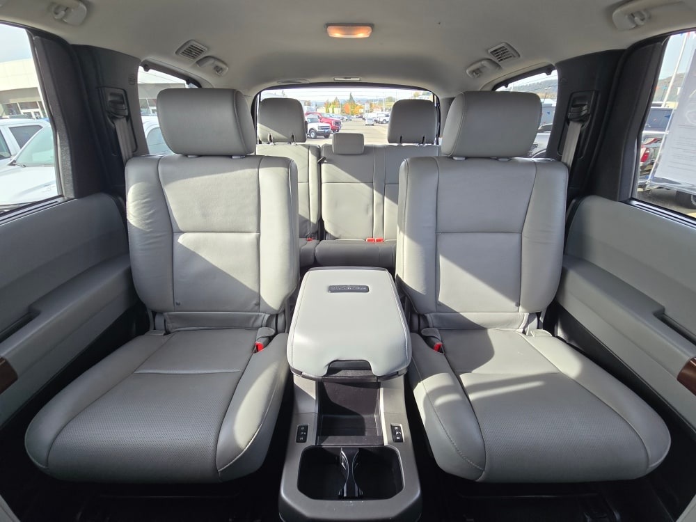 Thumbnail: 2016 Toyota Sequoia - 20