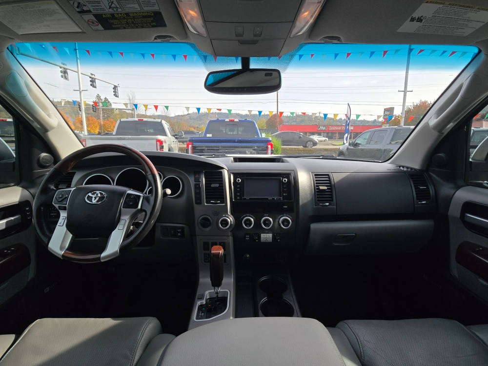 Thumbnail: 2016 Toyota Sequoia - 11