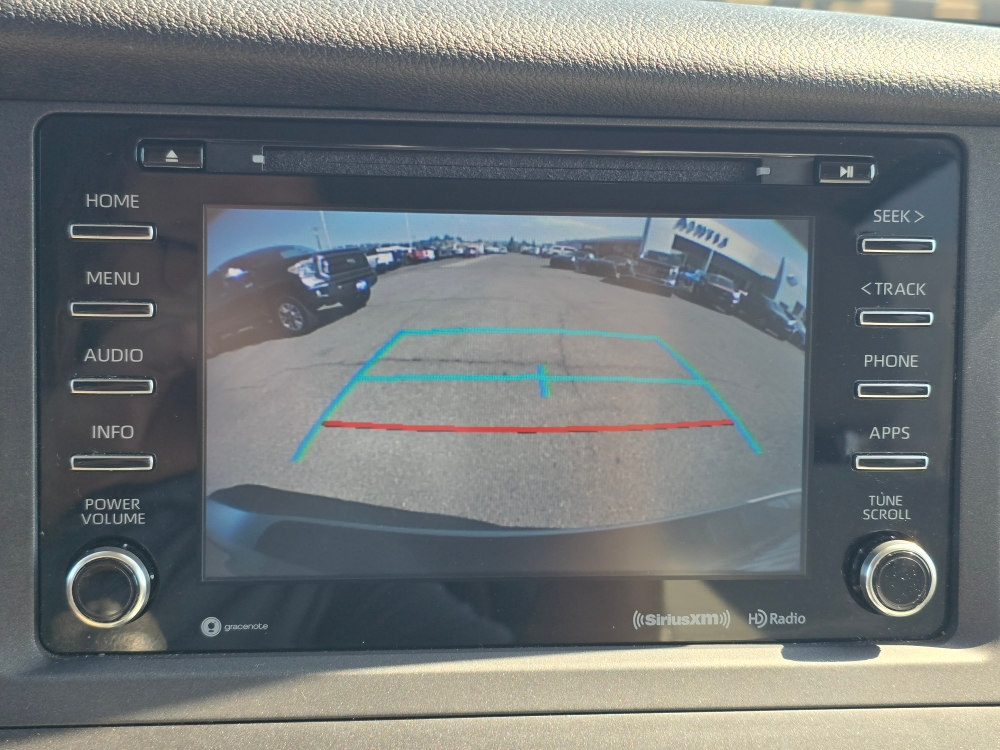 Thumbnail: 2018 Toyota Sienna - 22