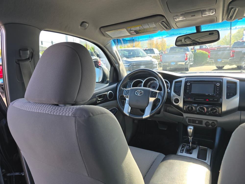 Thumbnail: 2015 Toyota Tacoma - 2