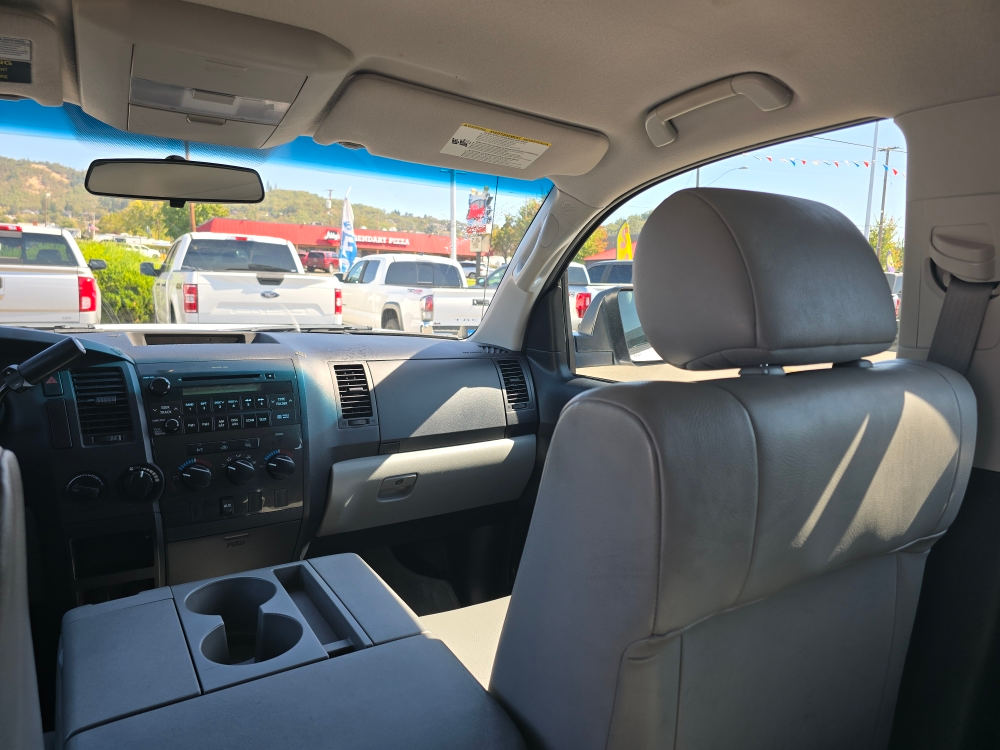 Thumbnail: 2011 Toyota Tundra - 20