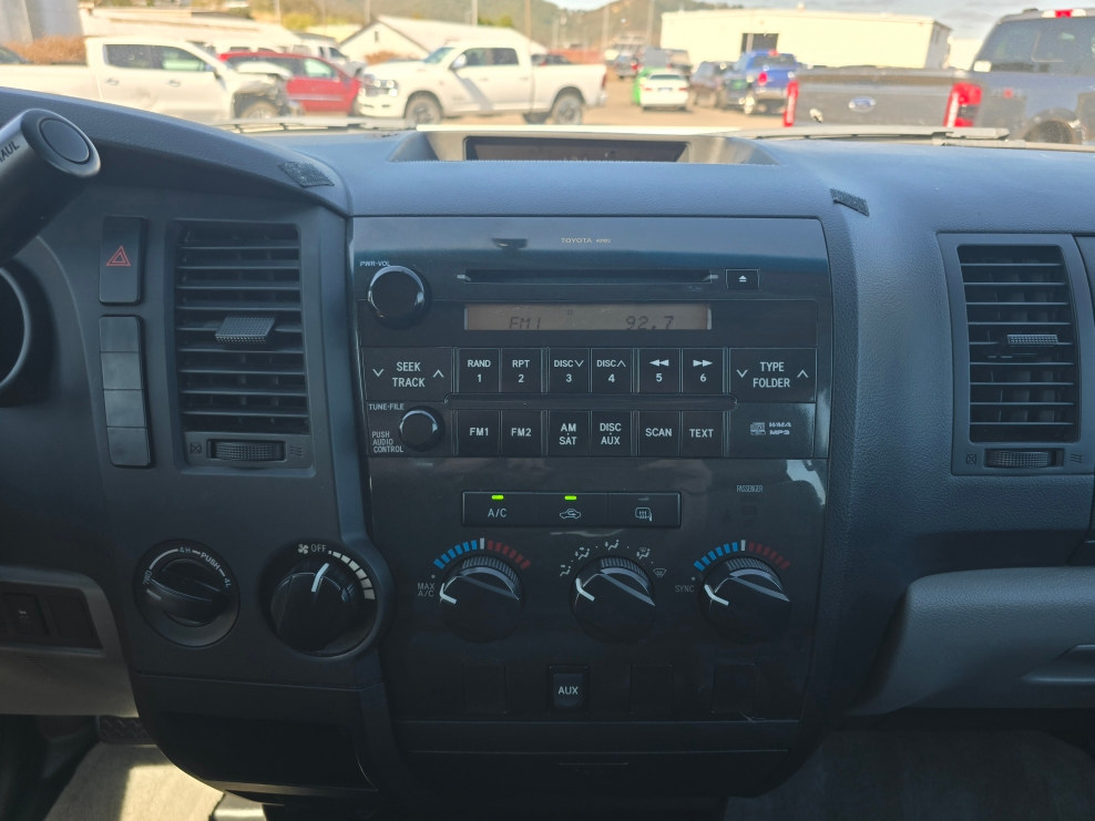 Thumbnail: 2011 Toyota Tundra - 13