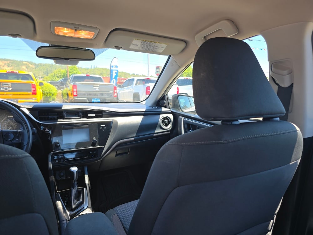 Thumbnail: 2017 Toyota Corolla - 9